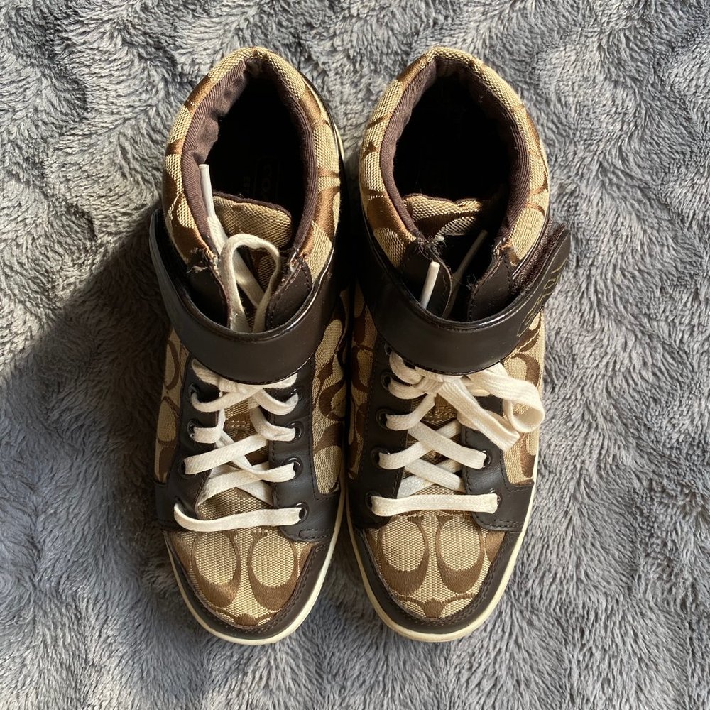 Coach Ellis Signature C/calf Hi-top Sneakers Sz 7